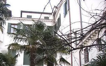 Appartamento Palazzo Celsi *